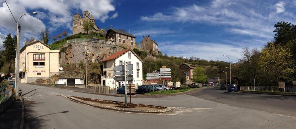 Logis Hotel De La Paix Saint-Nectaire Dış mekan fotoğraf